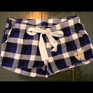 💜University of Washington flannel shorts💜